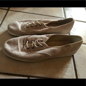 Beige keds